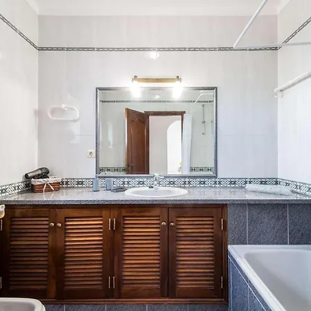 Vivenda Silva Villa *